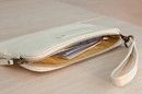 Golla Air Wristlet (iPhone 6) - cream