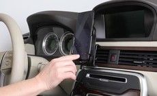 Brodit Qi trdls aktiv hllare med cigg-kontakt 718191