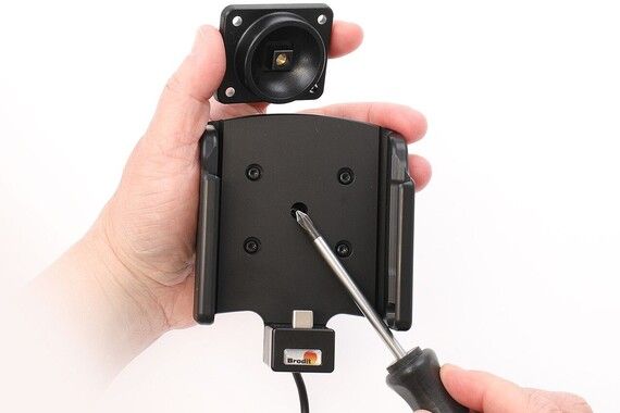 Brodit Aktiv hllare med USB-kabel och cigg-adapter 721443