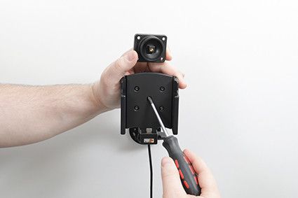 Brodit Aktiv hållare med USB-kabel och cigg-adapter 721342
