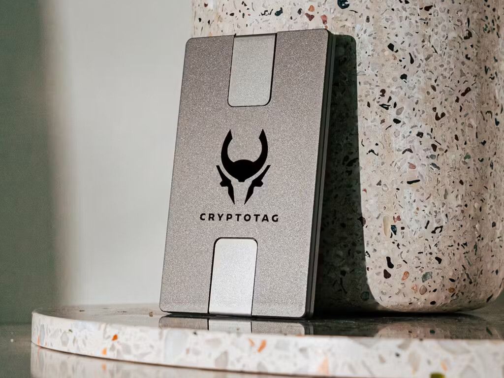 Cryptotag Zeus - Seed Backup 24 Words