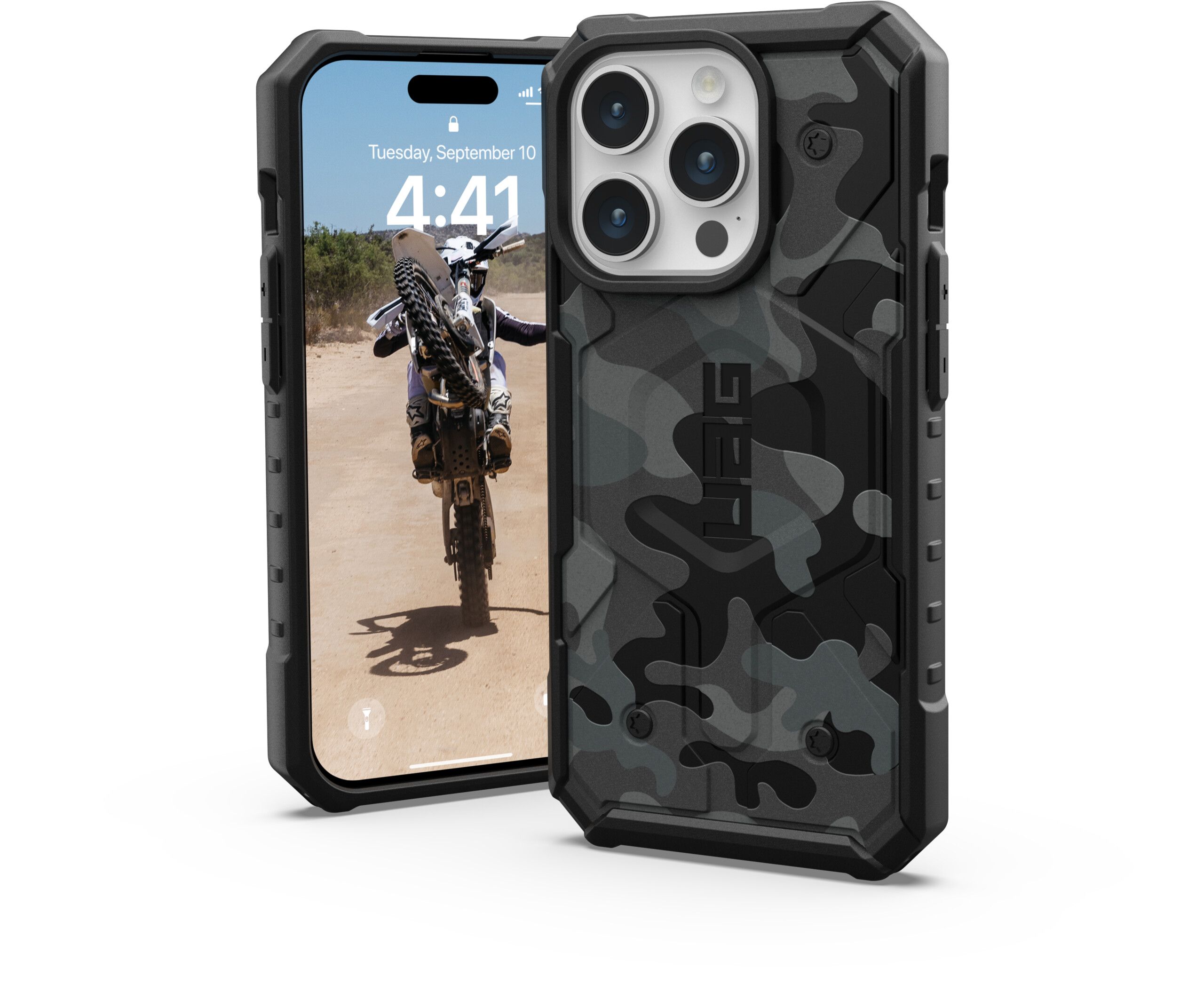 UAG Pathfinder Case SE MagSafe
