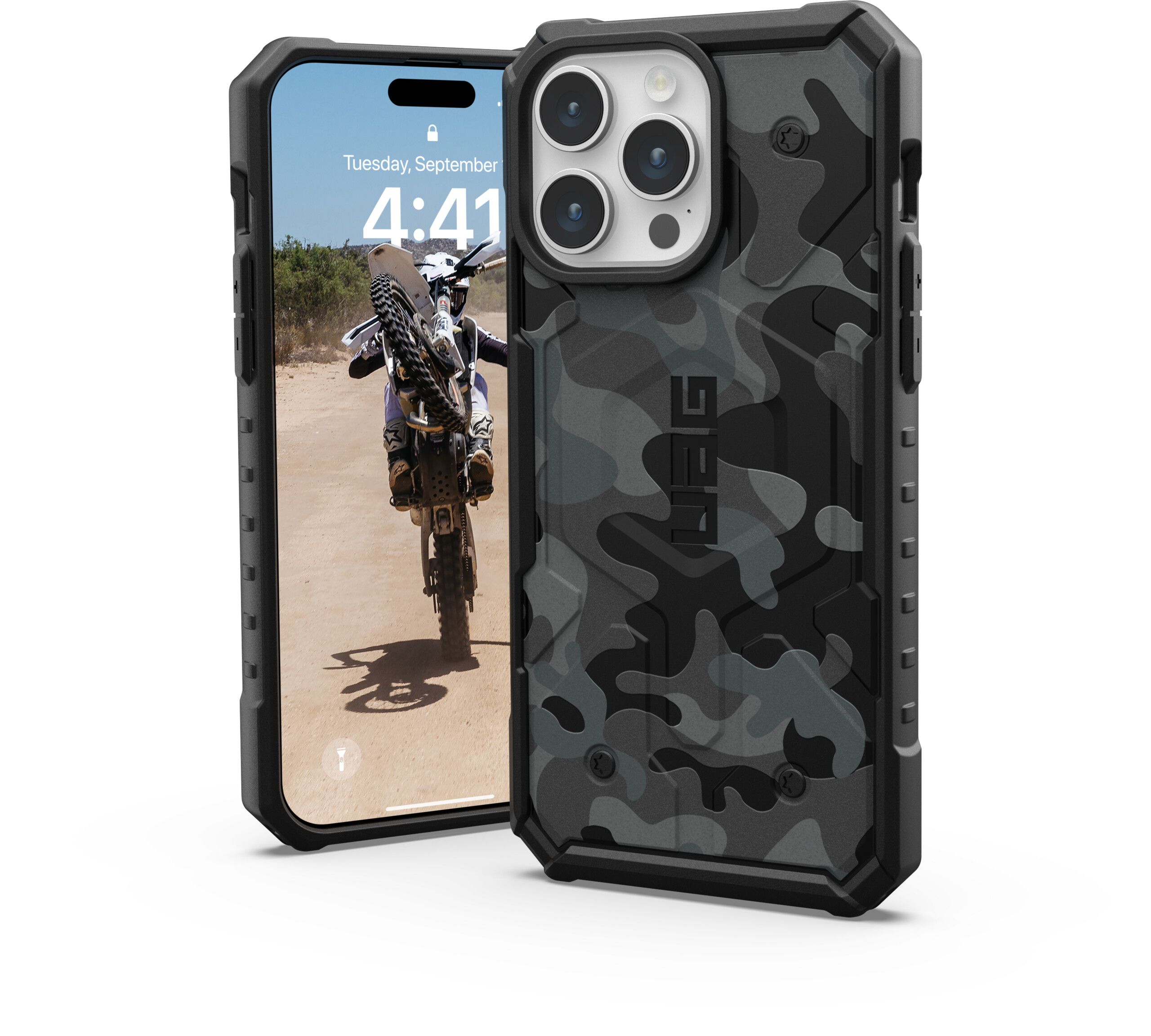 UAG Pathfinder Case SE MagSafe